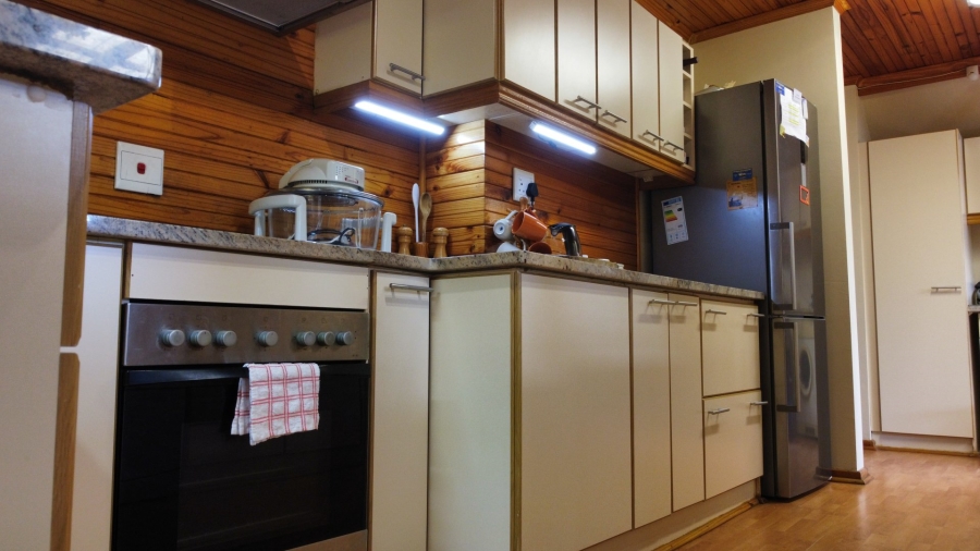 5 Bedroom Property for Sale in Hersham Western Cape